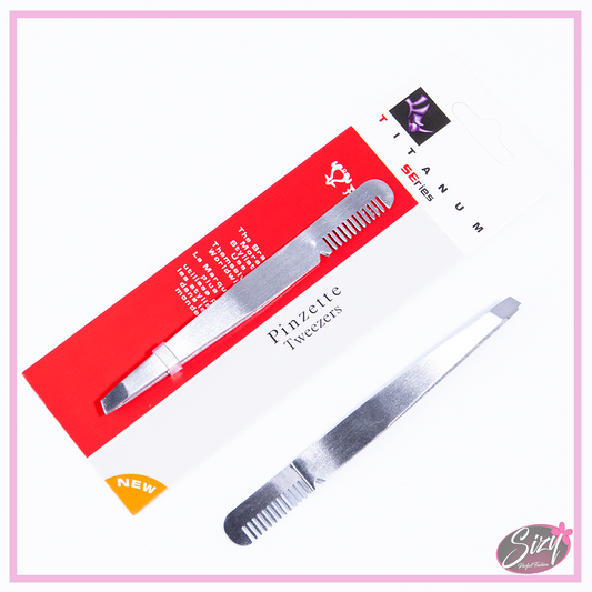 Pinza Para Cejas Con Peine Titanium